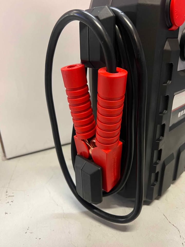 Portable 12V Car Jump Starter 99900mAh Power Bank Pack Battery Charger Booster